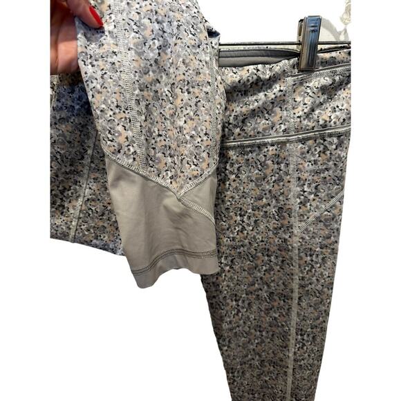 Lululemon Women's Multicolored Polyester Blend Speckled Camo Tight Size 6 - Picture 9 of 9